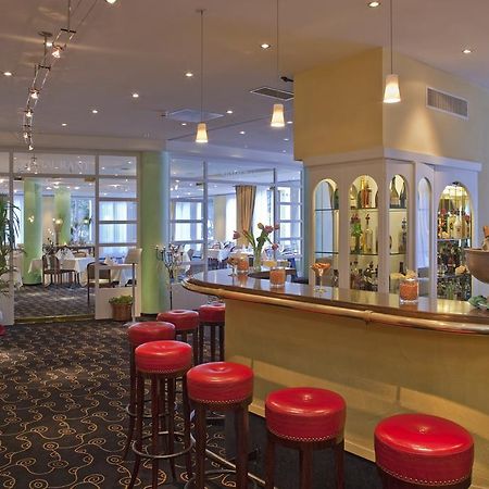 Hotel Metropol Саас-Фее Ресторант снимка