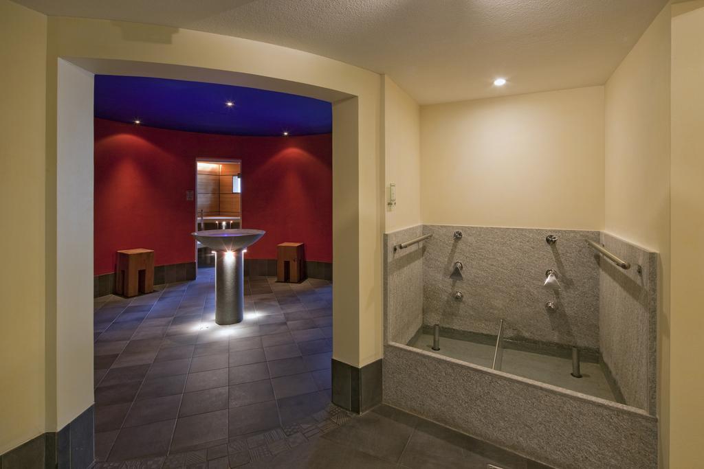 Hotel Metropol Саас-Фее Екстериор снимка
