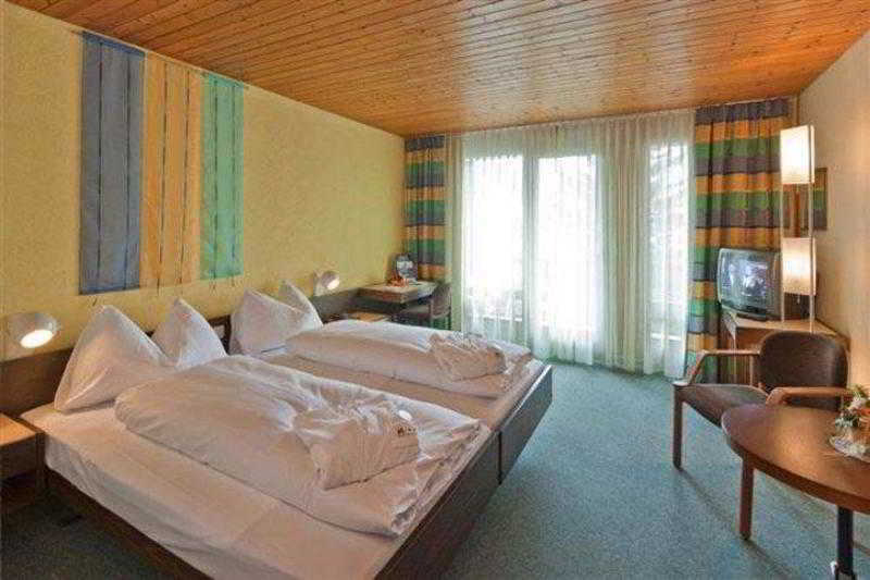 Hotel Metropol Саас-Фее Стая снимка