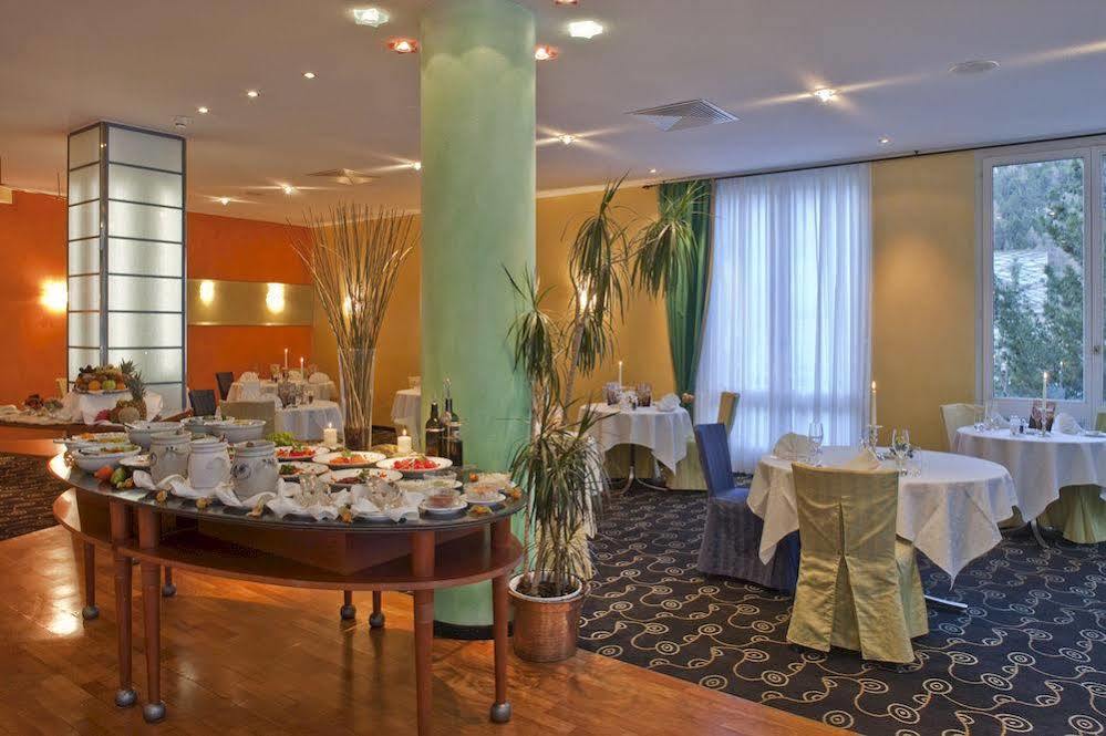 Hotel Metropol Саас-Фее Екстериор снимка