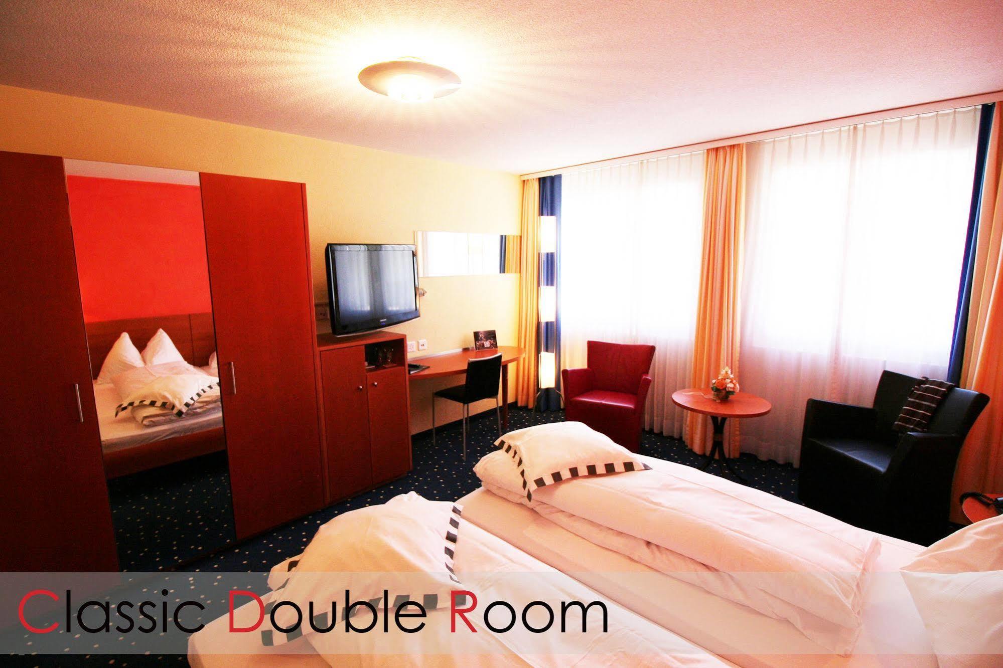 Hotel Metropol Саас-Фее Екстериор снимка
